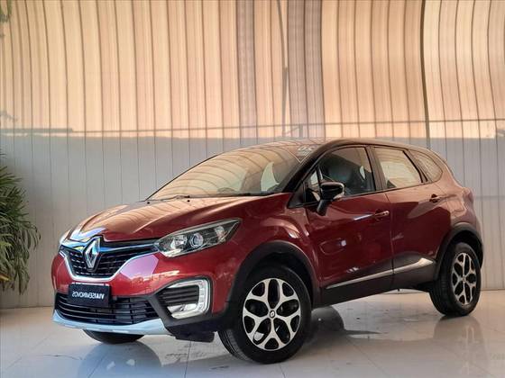RENAULT CAPTUR 1.6 16V SCE FLEX BOSE X-TRONIC RENAULT CAPTUR 1.6 16V SCE FLEX BOSE X-TRONIC